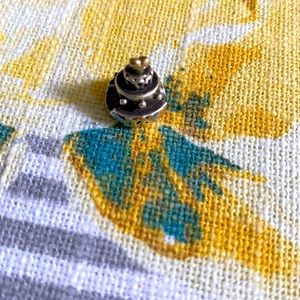 Wedding cake Pandora charm